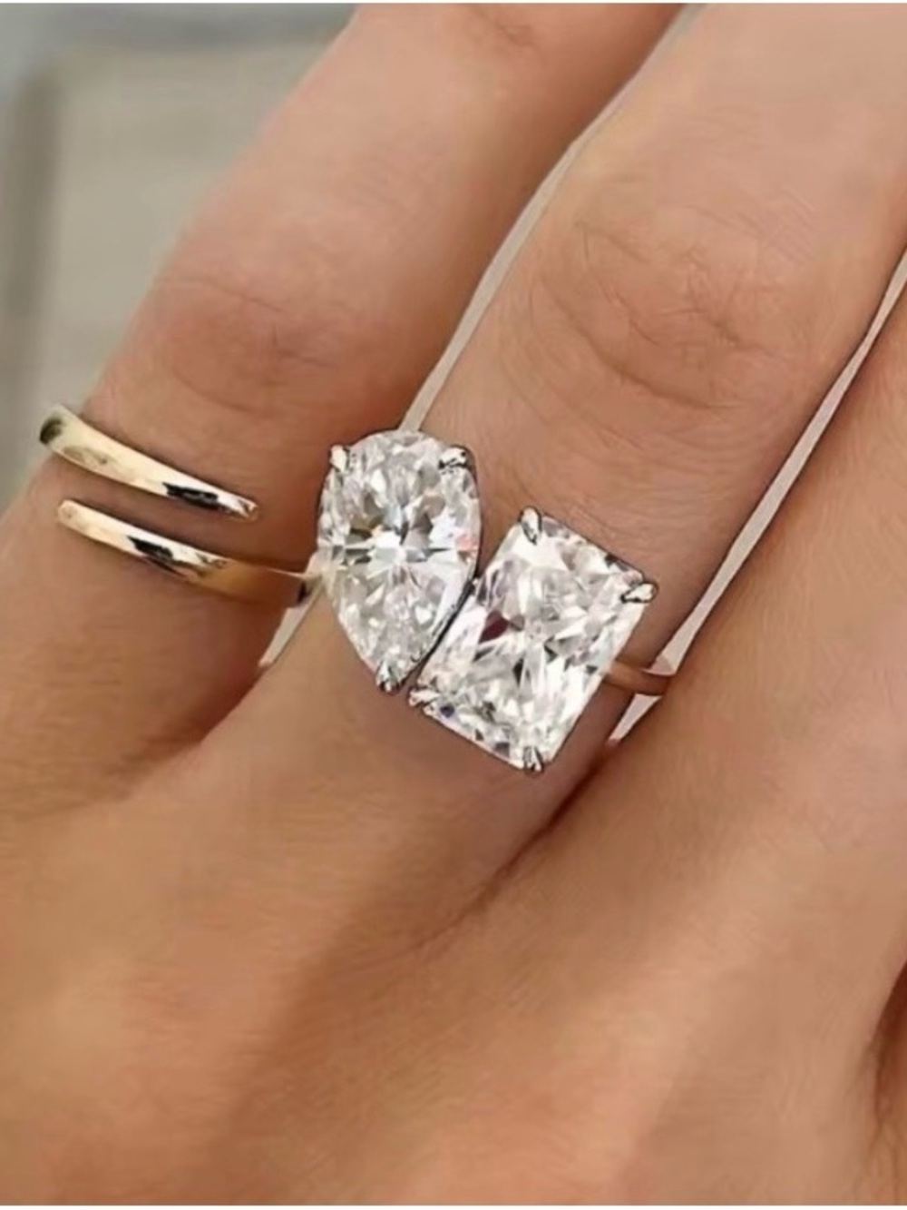 4CT Tou it Moi Crashed Ice Cut 5A CZ 925
Sterling Silver Ring